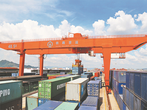 浙江嘉興集裝箱門式起重機廠家集裝箱門式起重機作業效率高
