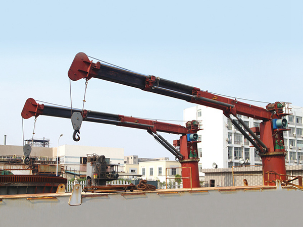 山東青島船用起重機(jī)公司船用起重機(jī)操作方式靈活