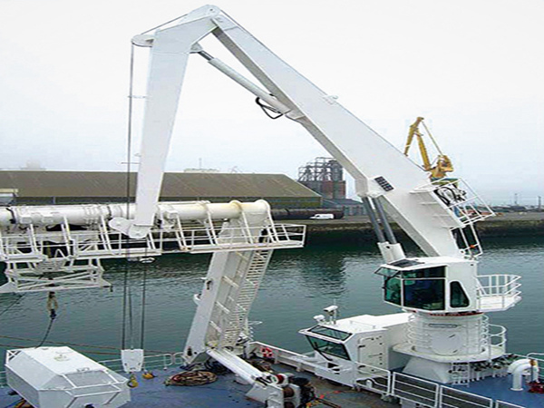 江蘇泰州船用起重機公司船用起重機安全保護功能齊全