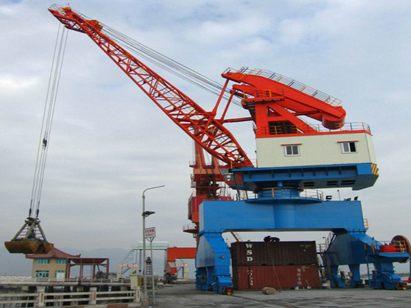 江蘇南京單臂架門座式起重機(jī)公司單臂架門座式起重機(jī)適應(yīng)性強(qiáng)