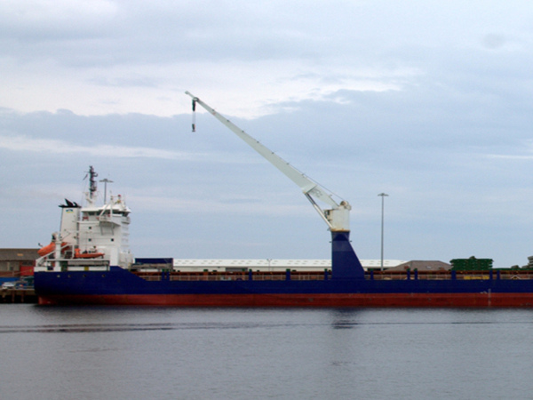 福建泉州船用起重機公司船用起重機高效裝卸能力