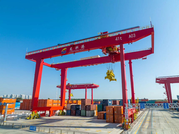 江蘇南通集裝箱門式起重機廠家集裝箱門式起重機自動化趨勢