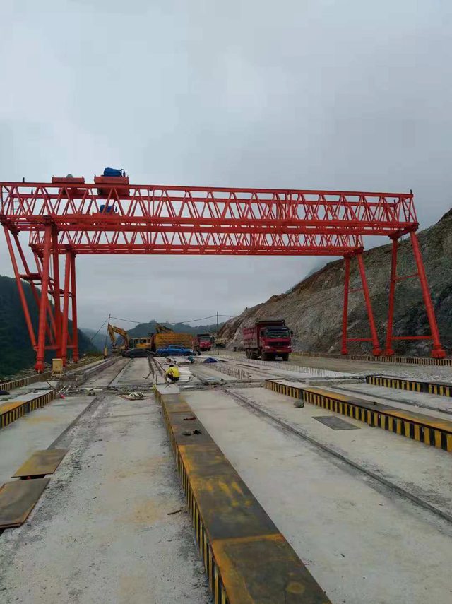 江蘇泰州龍門吊廠家保持在高位