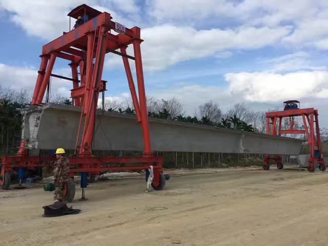 滁州龍門吊出租 梁場龍門吊用來提梁