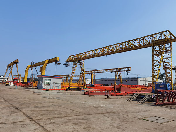 廣西南寧龍門吊出租廠家 MG100T-32M龍門吊2臺現(xiàn)貨