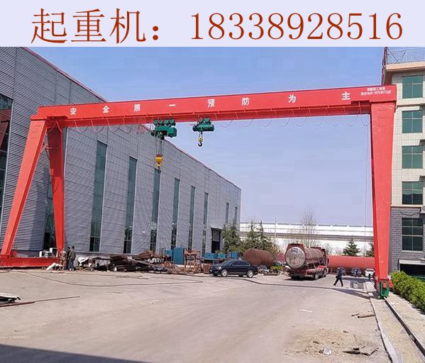 陜西銅川地鐵起重機嚴(yán)格檢驗