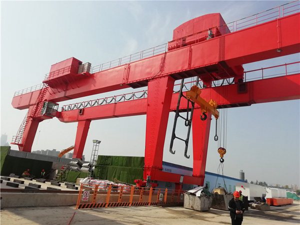 四川雅安龍門吊載荷方式